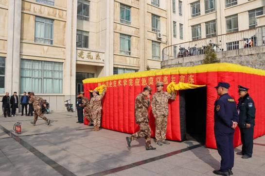 https://www.tsvc.edu.cn/__local/A/EF/89/A392D68B1E4AE904AD971EA8B80_EFEAD612_1BA5A.png https://www.tsvc.edu.cn/__local/A/EF/89/A392D68B1E4AE904AD971EA8B80_EFEAD612_1BA5A.png